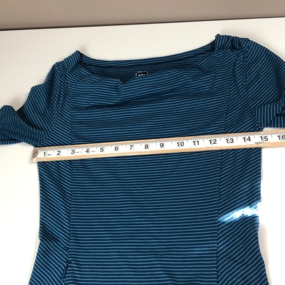 REI Slouching Neckline Zipper Pocket Stripe Top Small - Picture 5 of 8
